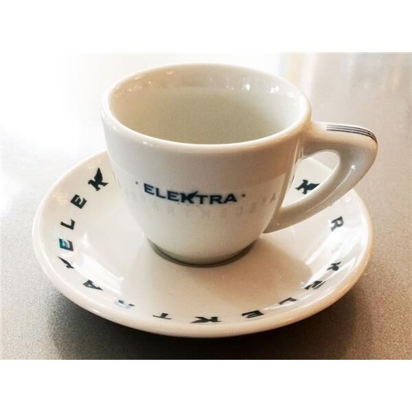 Espresso-Tasse rote Schrift von ELEKTRA TE